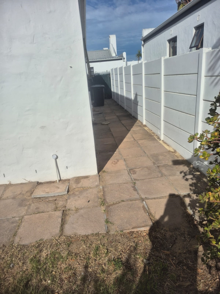 To Let 2 Bedroom Property for Rent in Parklands Western Cape